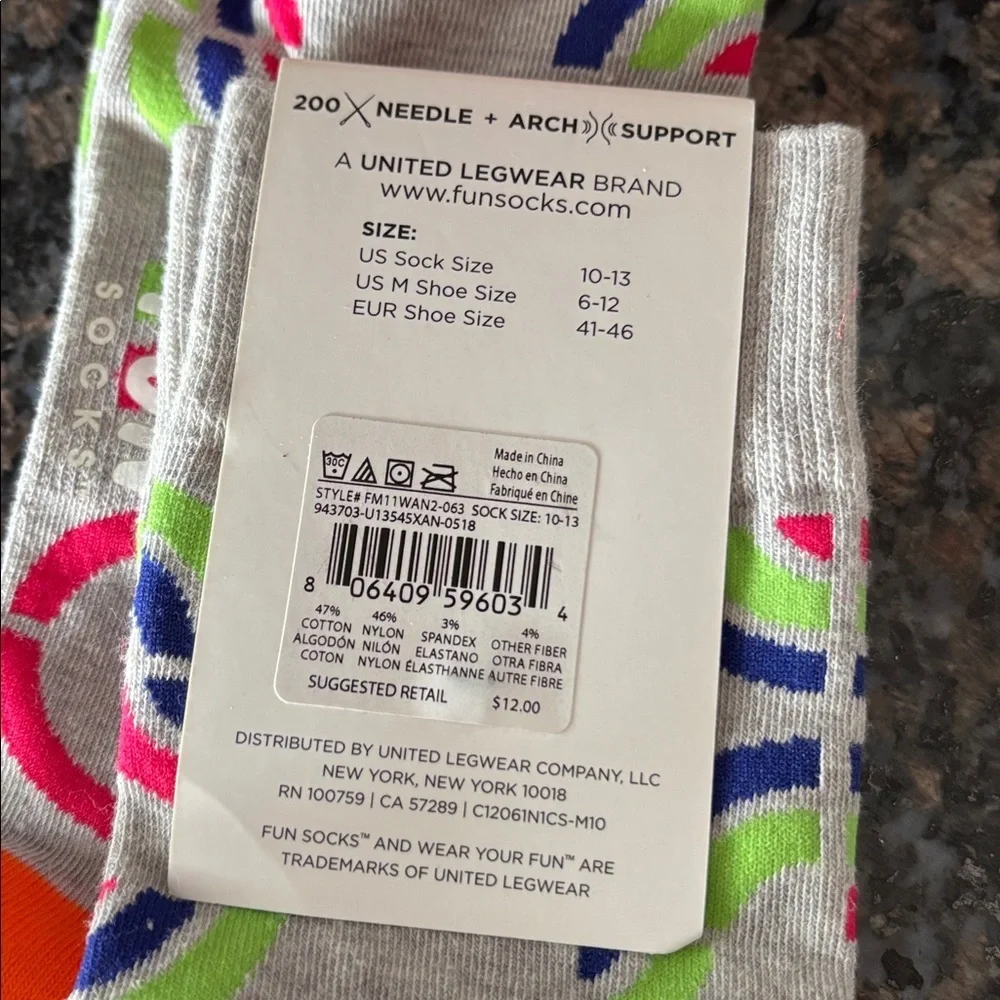 Fun & Good Luck Socks Men’s Cotton Blend Gray Books Geometric Pattern NWT 10-13 - Picture 7 of 8